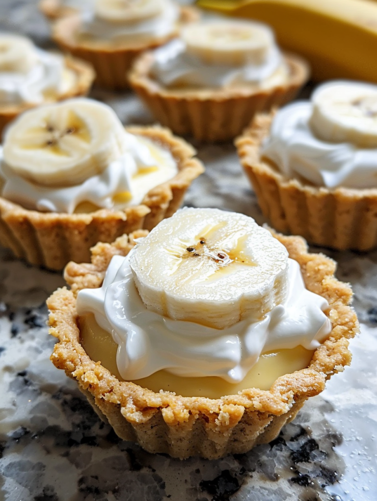 No-Bake Mini Banana Cream Pies – A Simple, Sweet Treat